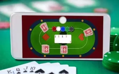 Comparing Online Poker and Live Casino Experiences